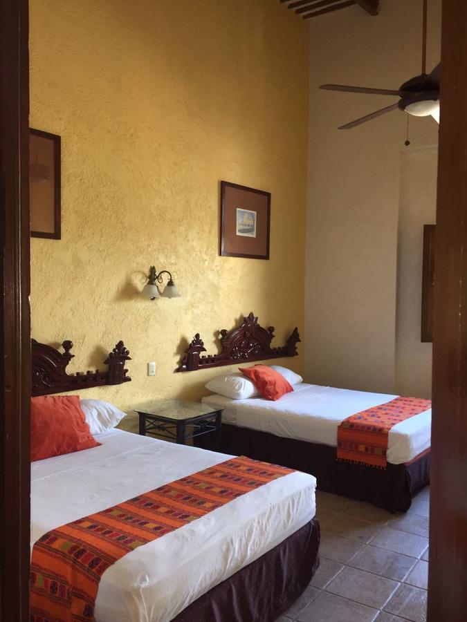 Hotel San Miguel Arcangel Izamal Exterior photo
